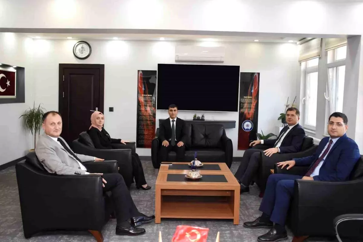 Vali Yardımcıları, Emniyet Müdürü Zafer Baybaba’yı Ziyaret Etti
