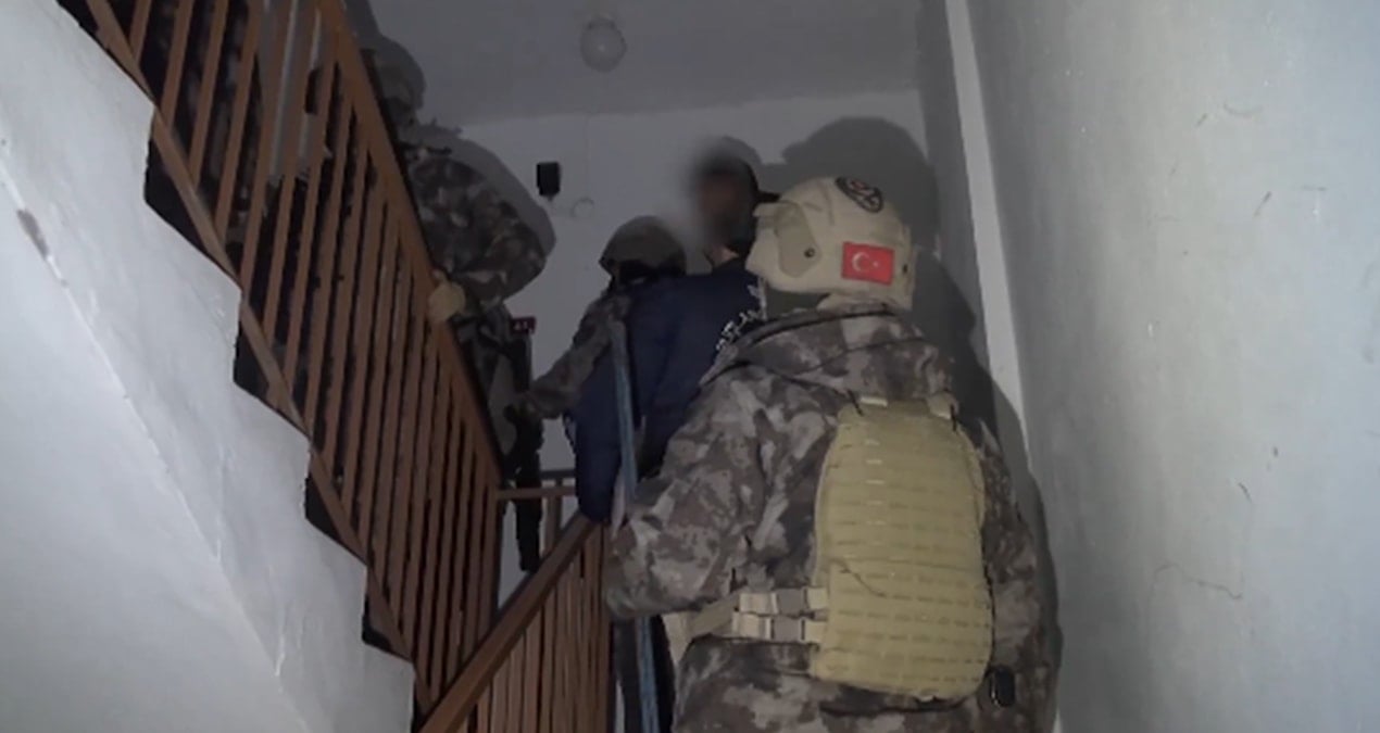 8 ilde yasa dışı bahis ve çocuk tacizi operasyonu: 103 gözaltı