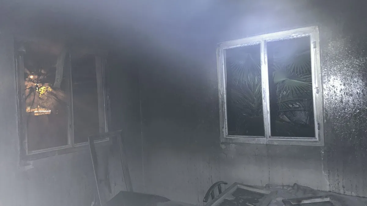 Tarsus’ta akşam saatlerinde ev yangını